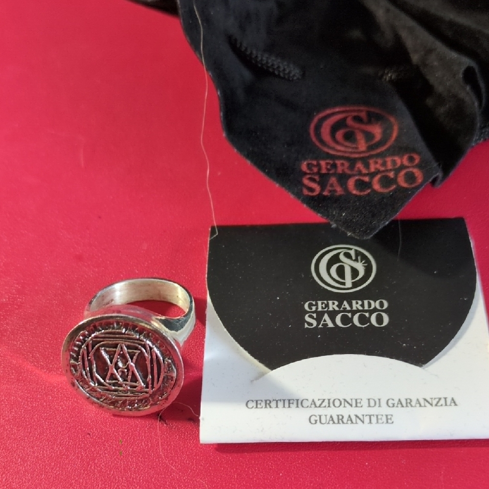 Like New Gerado Sacco Silver Geometric Signet Ring
